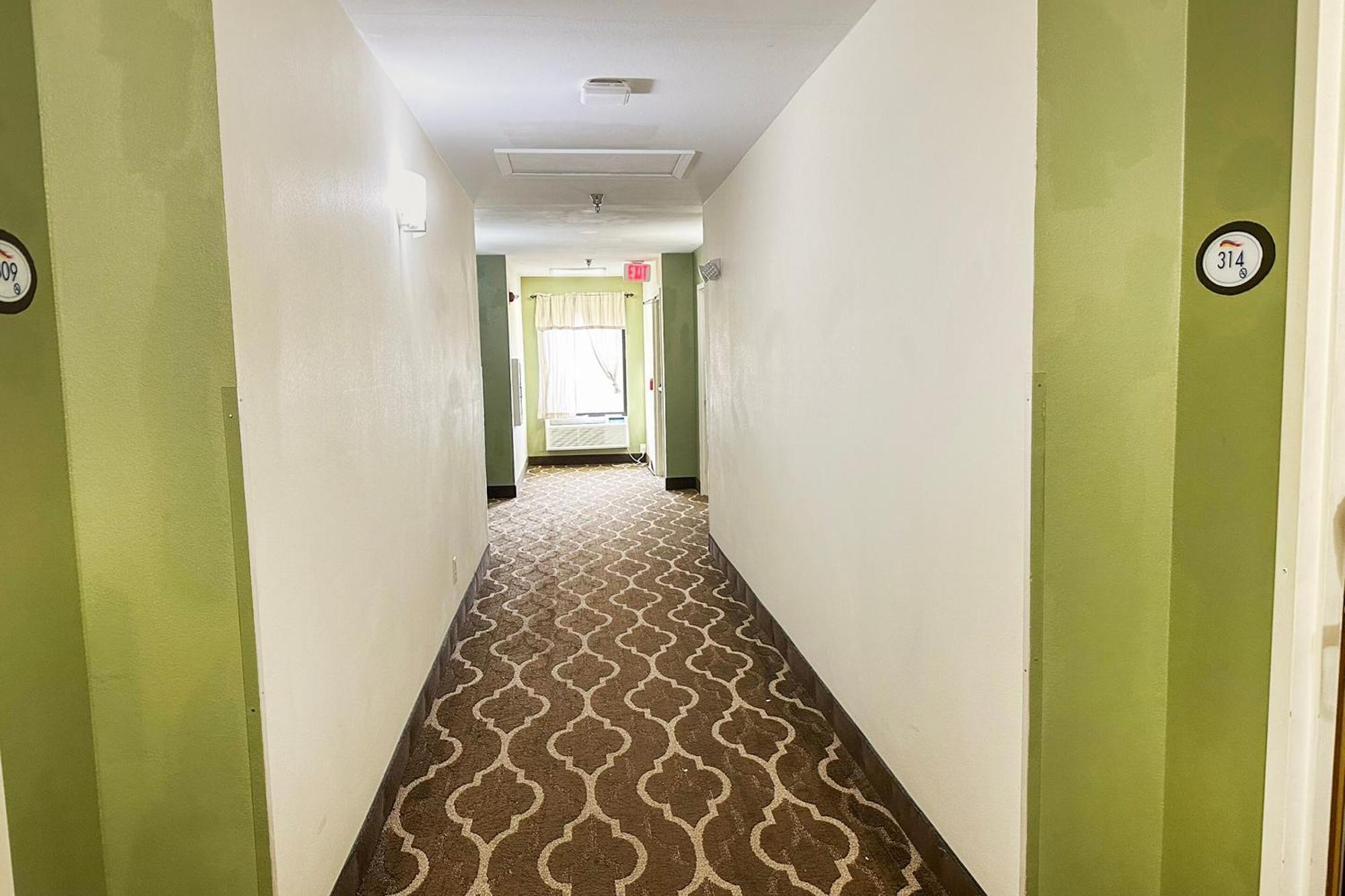 Oyo Hotel Rome West Ga מראה חיצוני תמונה