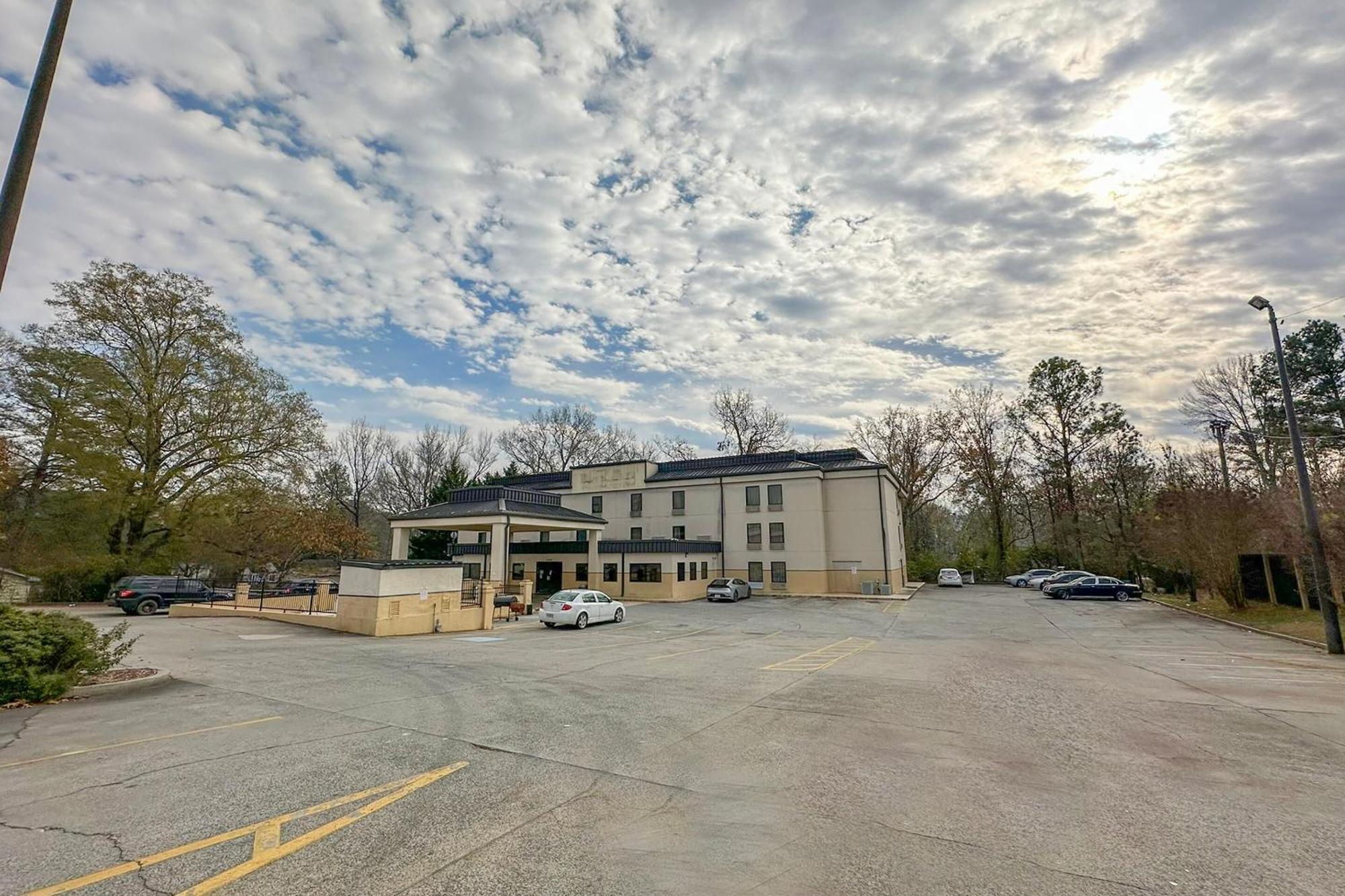 Oyo Hotel Rome West Ga מראה חיצוני תמונה
