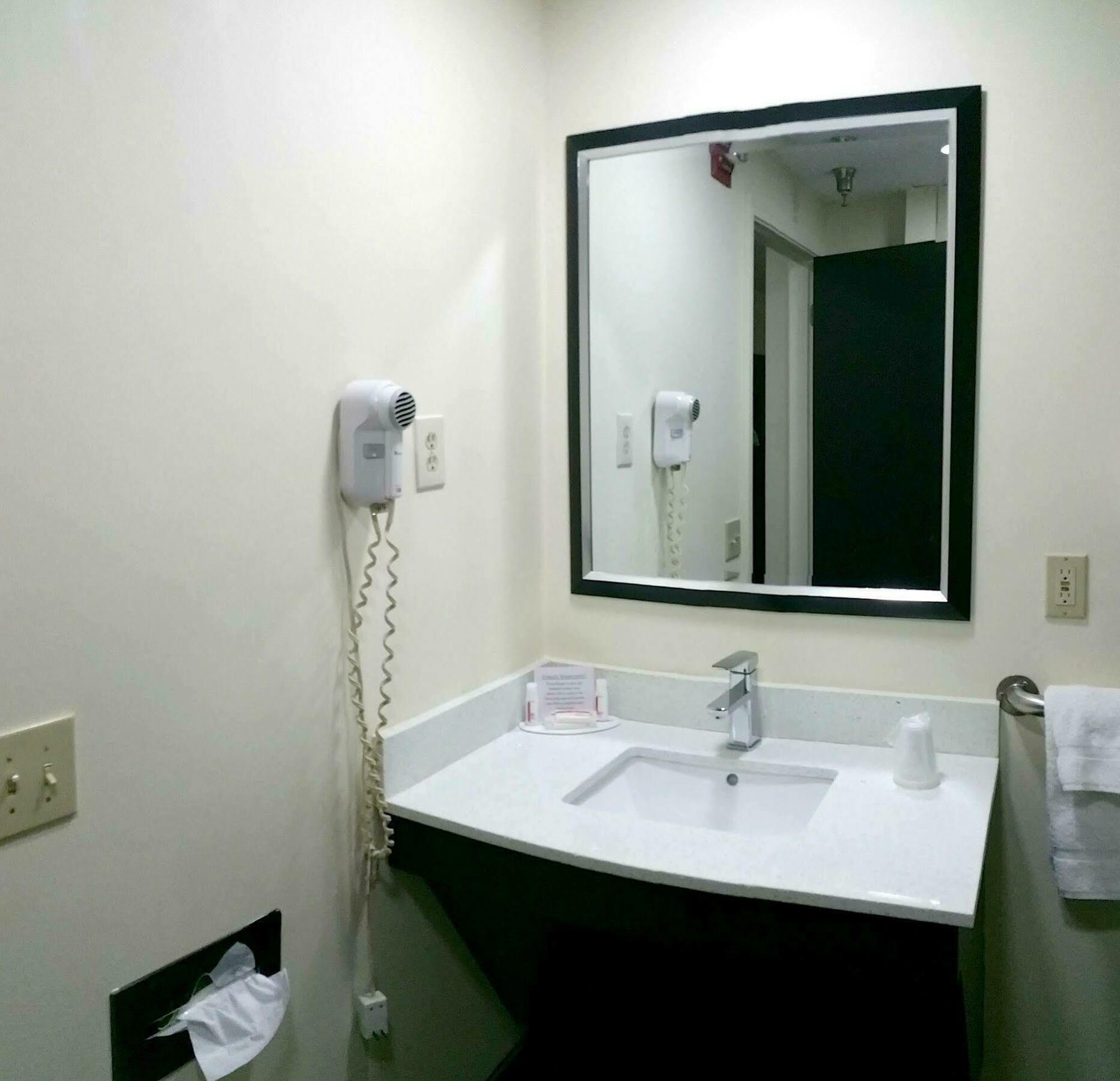 Oyo Hotel Rome West Ga מראה חיצוני תמונה